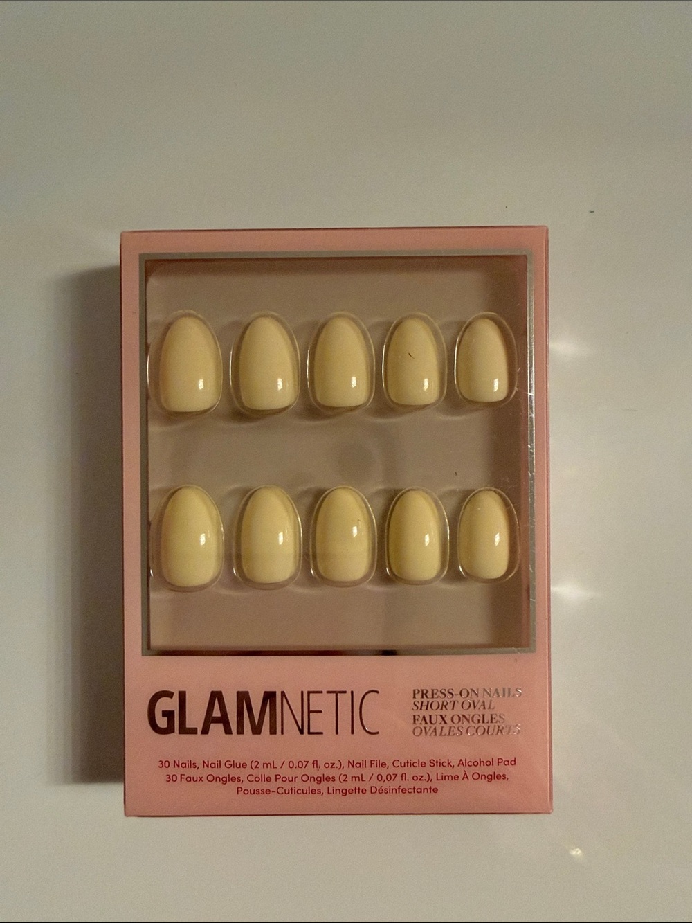 Glamnetic Women's Press-On Short Oval Nails in Pastel Yellow